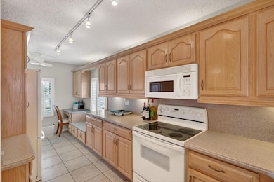 10980 S Ocean Dr unit 311, Jensen Beach, FL 34957 - photo 6