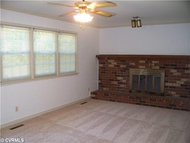 Den/Family/Great Room - The den has new carpet, fr