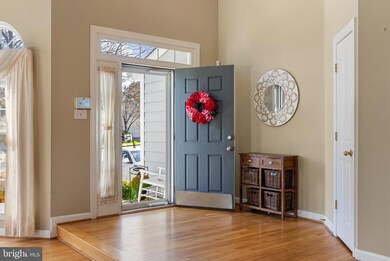 8617 Sassafras Ct, Columbia, MD 21046 - photo 3