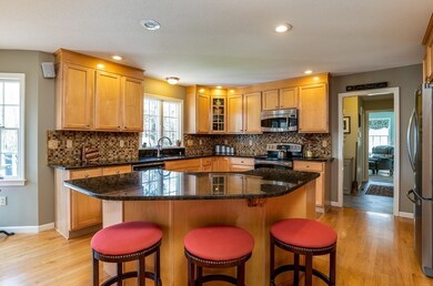 9 Deerfield Dr, Wilbraham, MA 01095 - photo 3