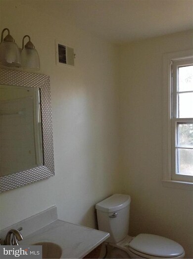 5123 Bradfield Dr, Annandale, VA 22003 - photo 6