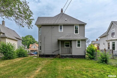 546 W 16th St, Davenport, IA 52803 - photo 2