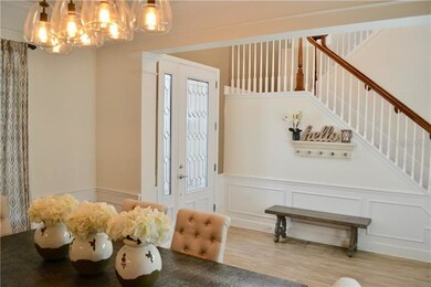 Foyer/Dining Room