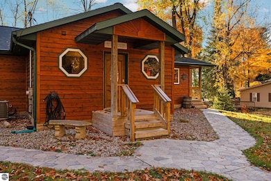 376 Highview Rd, Traverse City, MI 49696 - photo 3