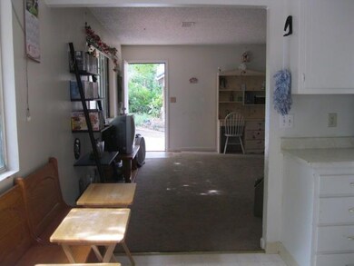 1605 Willis St, Redding, CA 96001 - photo 5