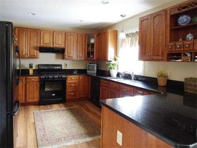 1 Sand Wedge Dr, Uxbridge, MA 01569 - photo 3