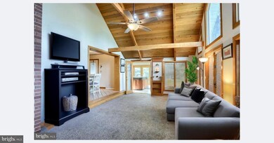 621 E Walnut St, Palmyra, PA 17078 - photo 3