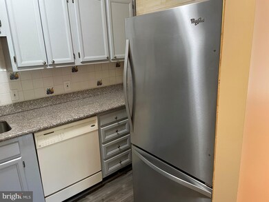 200 Chesterfield Ln unit 202, Stafford, VA 22556 - photo 3