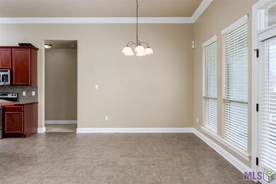 4945 Queens Carriage St, Zachary, LA 70791 - photo 7