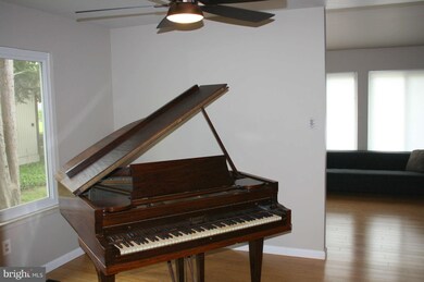 2510 Congreve Ct, Herndon, VA 20171 - photo 5