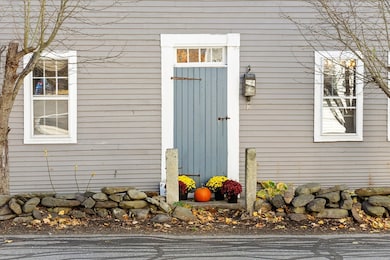 17 Maple St, Sterling, MA 01564 - photo 4