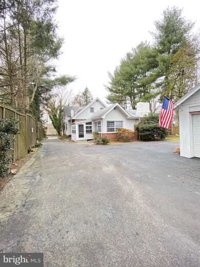 724 W Brookhaven Rd, Wallingford, PA 19086 - photo 3