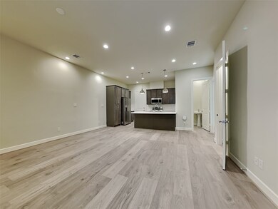 5708 Paul Quinn St, Houston, TX 77091 - photo 3