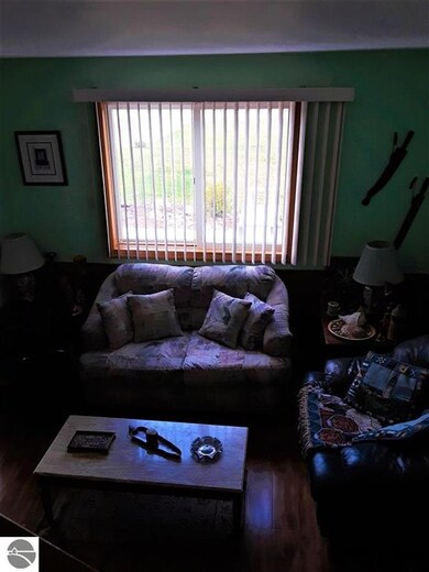 315 N Huron Rd, Au Gres, MI 48703 - photo 5