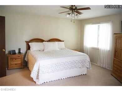 Large bedroom #2