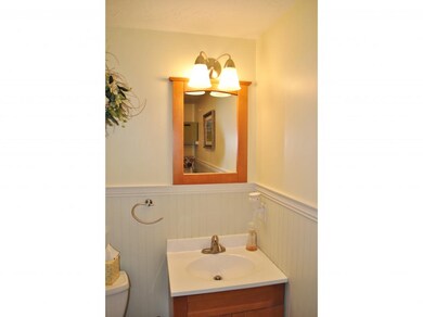 29 Vanden Rd, Merrimack, NH 03054 - photo 6