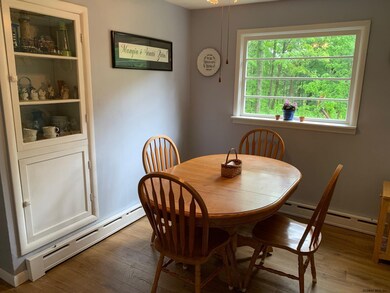 140 Droms Rd, Schenectady, NY 12302 - photo 7