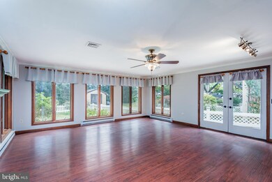 350 S Duke St, Palmyra, PA 17078 - photo 4