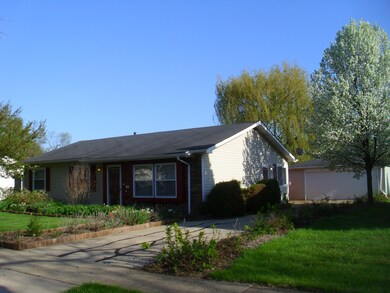 3613 Peach Grove Ln, Hazel Crest, IL 60429 - photo 2