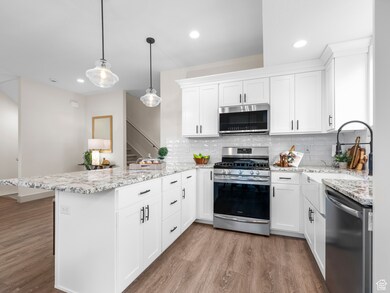 345 E 100 St S, Santaquin, UT 84655 - photo 4