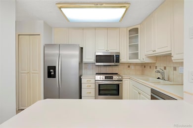 3465 S Poplar St unit 208, Denver, CO 80224 - photo 7