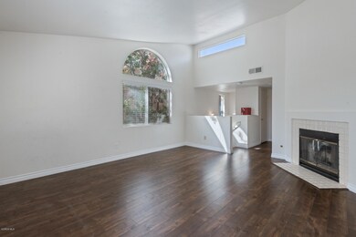 25152 Steinbeck Ave E MLS-5