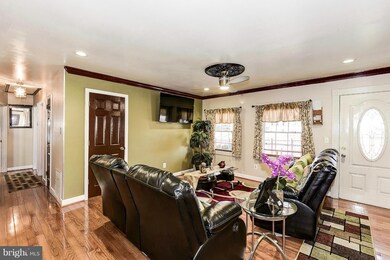 12301 Bluhill Rd, Silver Spring, MD 20902 - photo 4