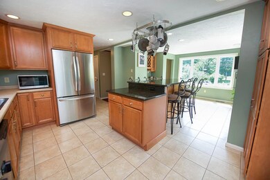 And check out that breakfast nook!