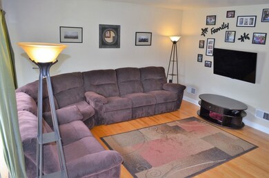 1953 Suffolk Ave, Westchester, IL 60154 - photo 4