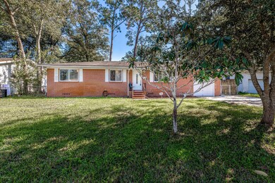 5019 Romilly Dr E, Jacksonville, FL 32210 - photo 2