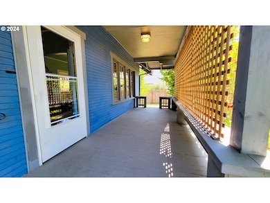 316 N 9th St, Cottage Grove, OR 97424 - photo 5