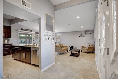 1729 E Desert Inn Rd, Las Vegas, NV 89169 - photo 4