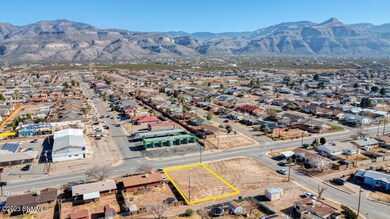 916 S Florida Ave, Alamogordo, NM 88310 - photo 5