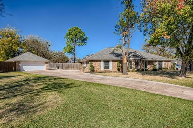 701 Sugar Tree Ct, Bedford, TX 76021 - photo 2