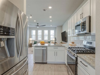 9015 Cattle Baron Path unit 502, Austin, TX 78747 - photo 2