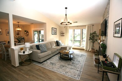 7 Twin Oak Ct unit 7, Avon, CT 06001 - photo 3