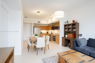 Two Midtown Miami Condominium unit H0604, Miami, FL 33137 - photo 4