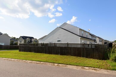 200TwoForts Exterior06