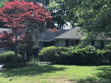 27 Dorian Rd, Metuchen, NJ 08840 - photo 2