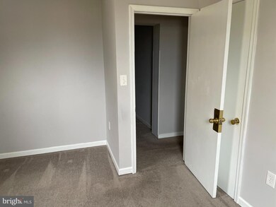 48 N Richardson Ave unit 2ND FLOOR, Lansdale, PA 19446 - photo 5