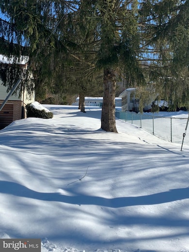 2 Wyncoop Ave, Ashland, PA 17921 - photo 3