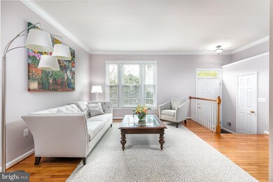 3102 Sutherland Hill Ct, Fairfax, VA 22031 - photo 4