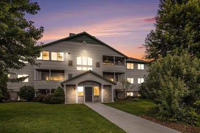 001_clover_court_29-twilight