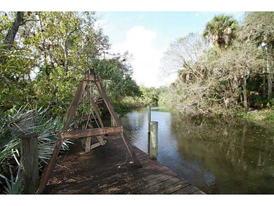 Waterfront/Dock/Pier. Private Dock & Canoe Launch