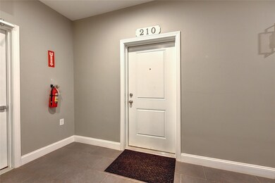 7 Mount Hope Ave unit 210, Providence, RI 02906 - photo 5