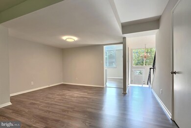 9264 Bellbeck Rd, Parkville, MD 21234 - photo 4