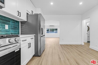 2007 Vestal Ave unit 4, Los Angeles, CA 90026 - photo 4