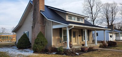 627 N Pleasant St, Portland, IN 47371 - photo 2