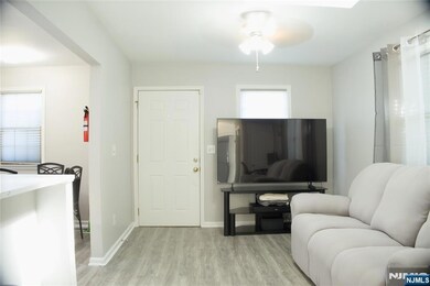 471 Ryders Ln, East Brunswick, NJ 08816 - photo 5