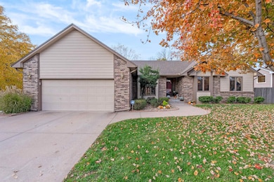 135 N Mars St, Wichita, KS 67212 - photo 3